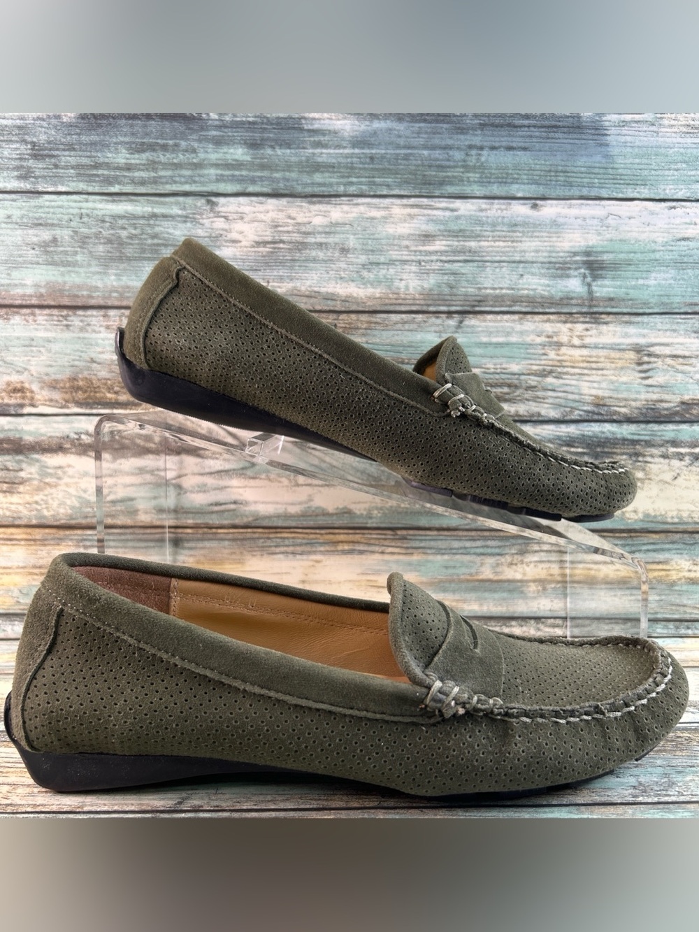 Neiman Marcus Driving Loafers Womens Size 6.5M Green Suede Slip On Shoes